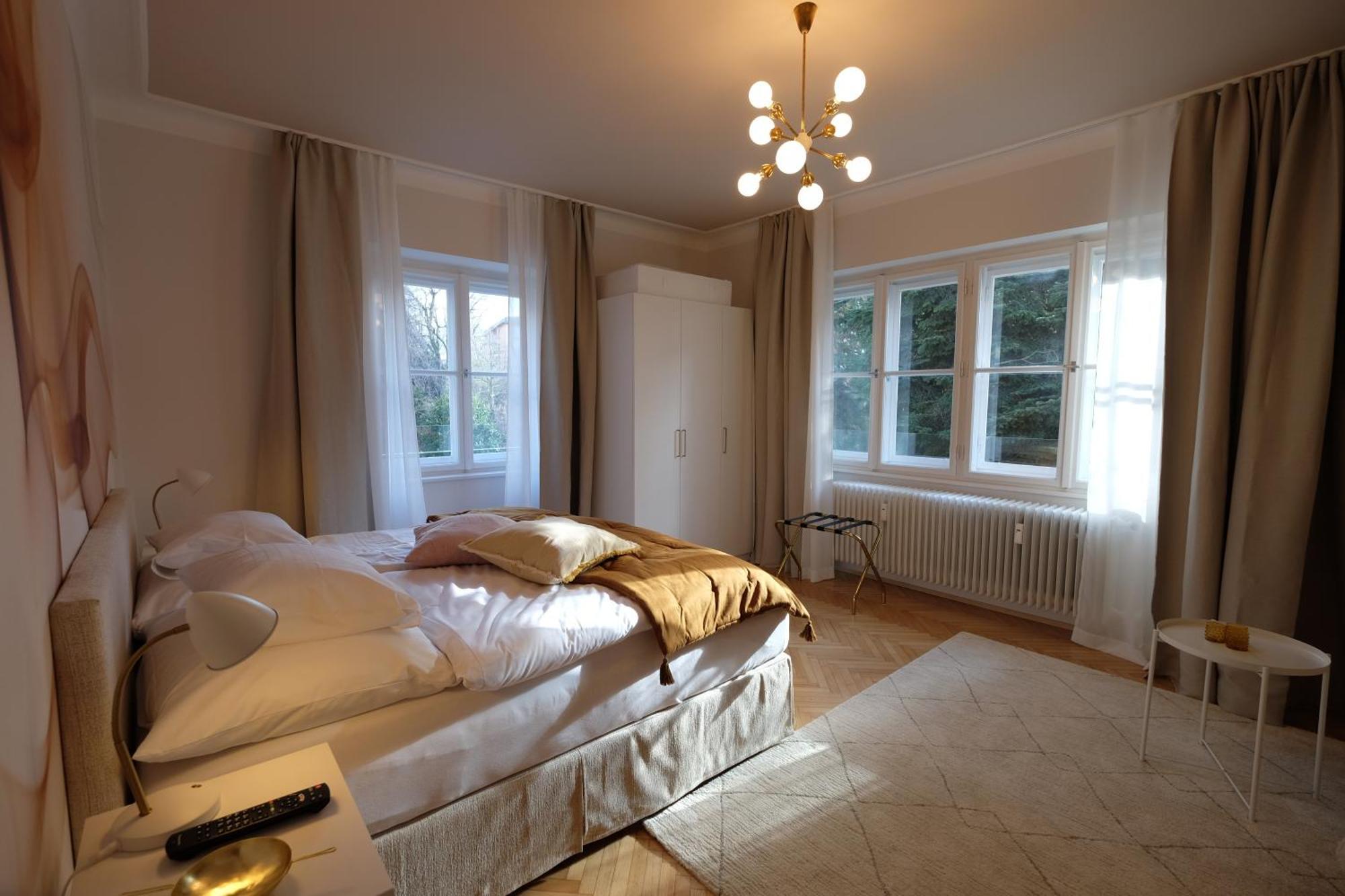 Golden Flat By Grazrentals With Parkview - Brandnew & Free Parking Bagian luar foto